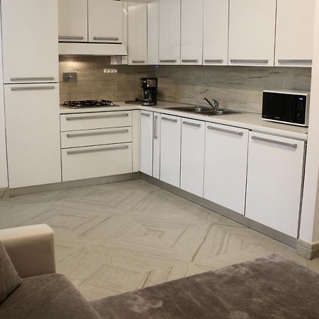 Apartment Trevi Fountain & Spanish Steps โรม ภายนอก รูปภาพ
